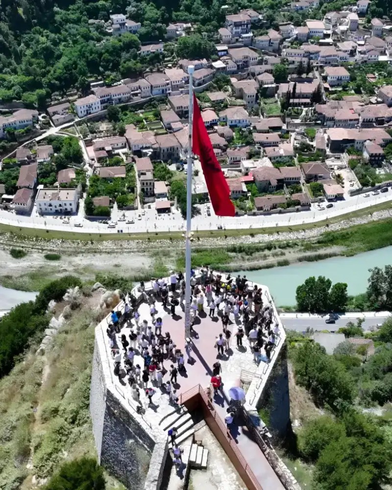 Berat Day Trip from Tirana: UNESCO City, Castle & Old Bazaar