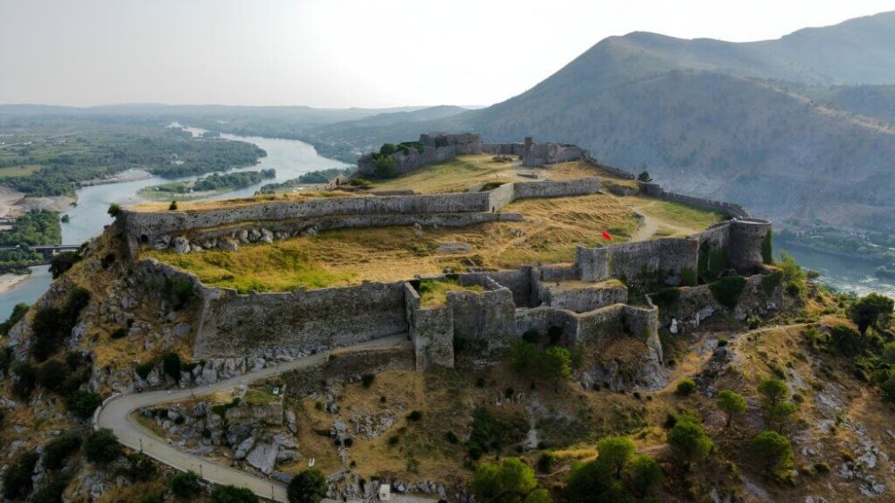 Rozafa Castle above Shkodra