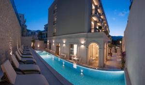 Seafront hotel a short walk from Budva old town