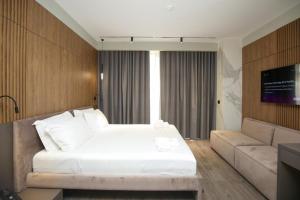 Hotel in Vlora (name to confirm)