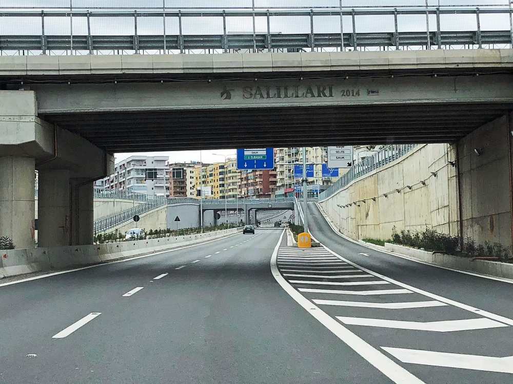The Tirana ring road (Unaza e Madhe) passing under a bridge
